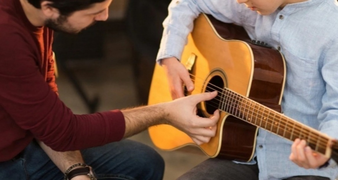 Klasik Gitar Atölyesi